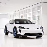 Porsche Mission E Cross Turismo 2018 года